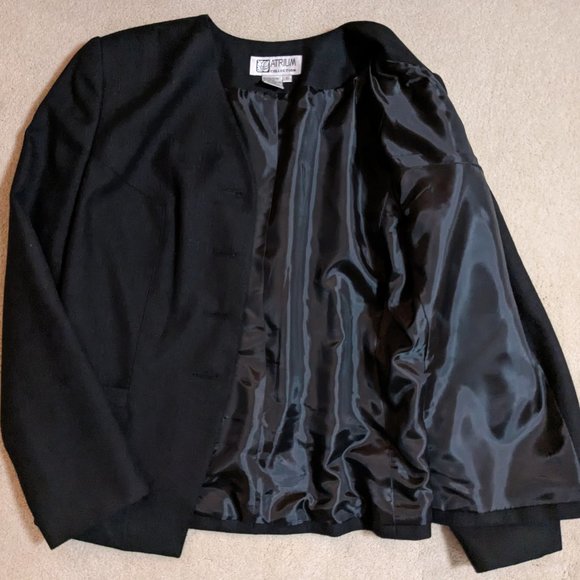 Atrium Collection- Black Collarless Blazer- Size 10 - Picture 2 of 4